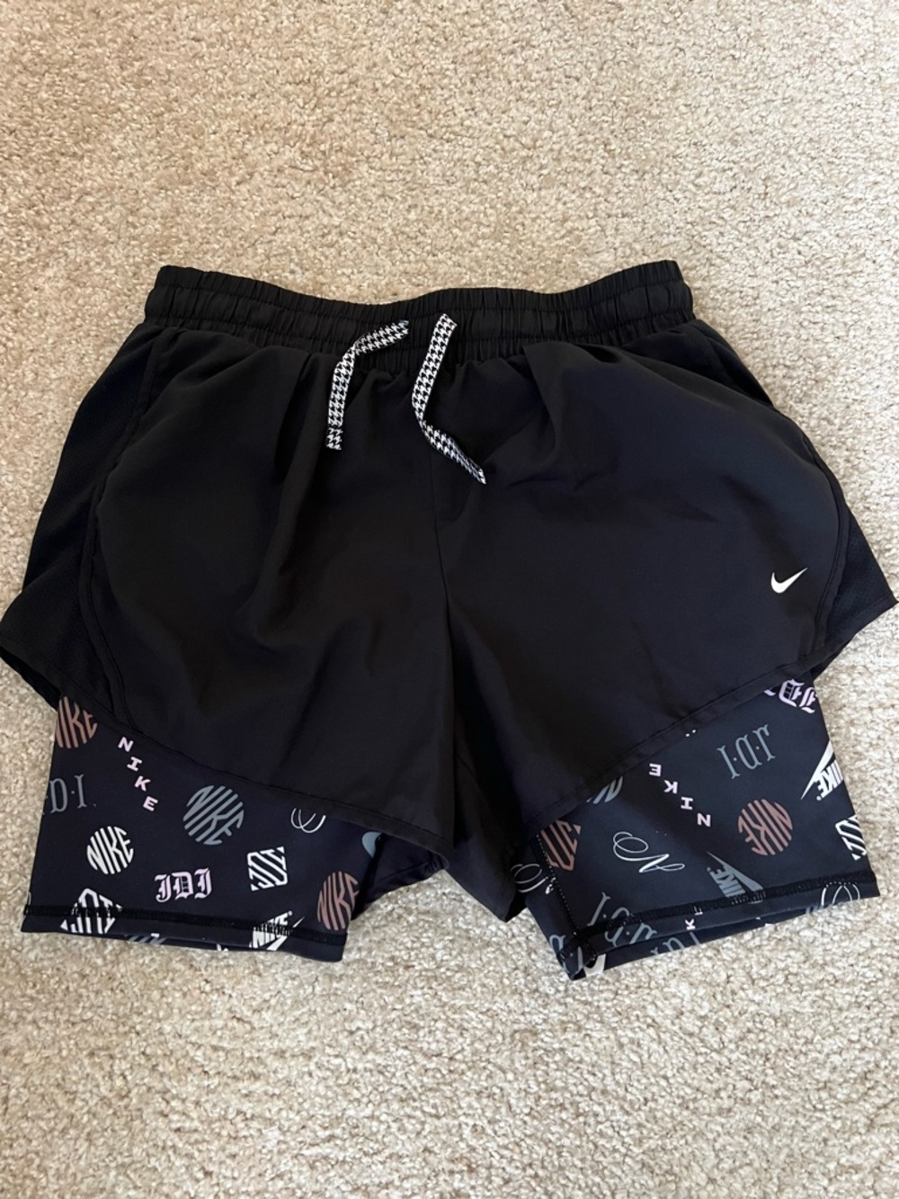 Nike Dri-FIT Iconclash Girl’s Black Pink Training Shorts L
